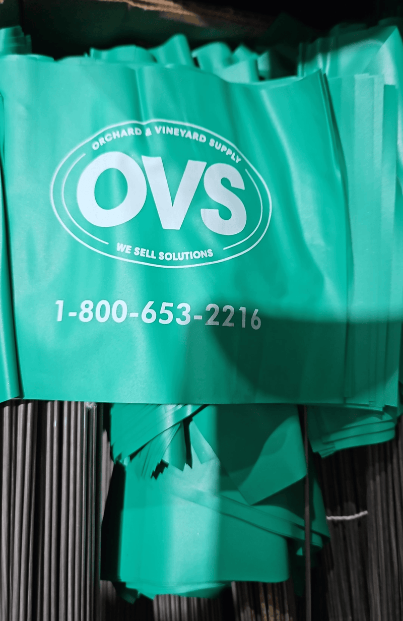 Orchard Valley Supply Marking Flag with Metal Rod 100/Bundle Green