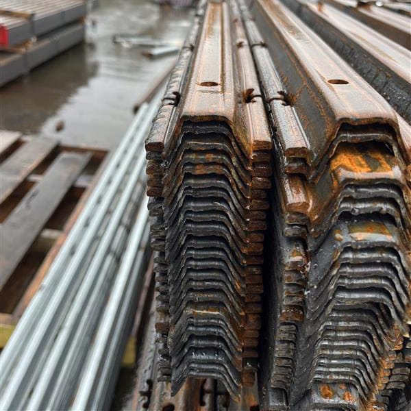 Orchard Valley Supply Metal Posts - Rolled Edge and Notched